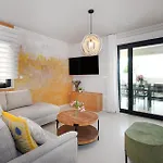 度假居 Awesome In 斯里马