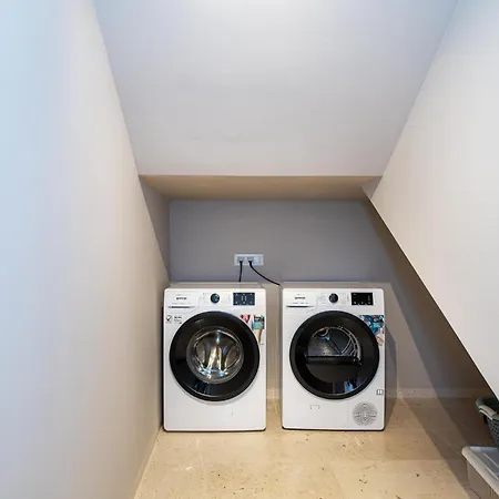 Casa de Férias Beautiful In Srima