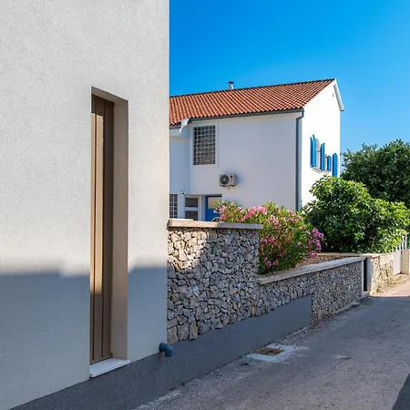 Holiday home Awesome In