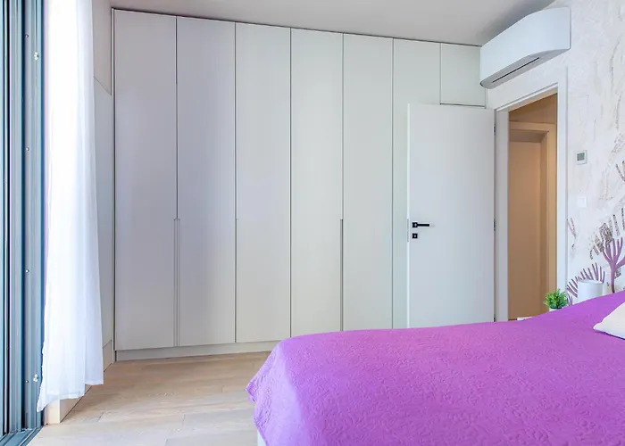 Beautiful In Vikendica Srima